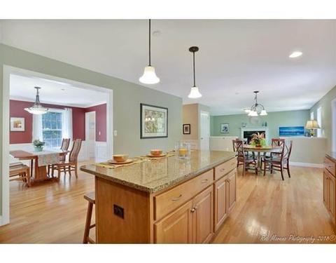 5 Stark Rd, Derry, NH 03038 photo 8
