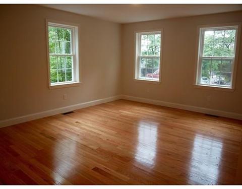 60 Vine St, Saugus, MA 01906 photo 7