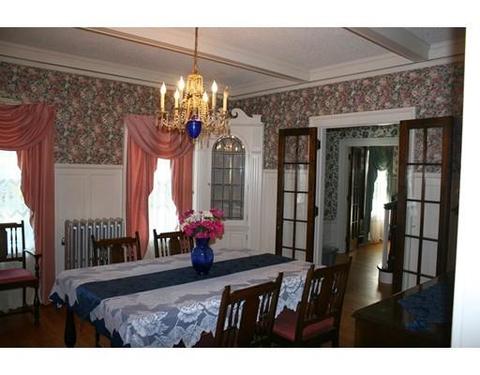 104 Shefford St, Springfield, MA 01107 photo 7