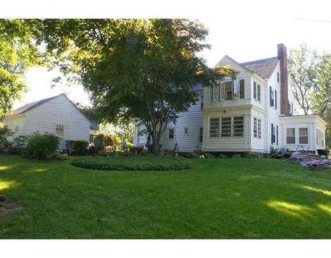 104 Shefford St, Springfield, MA 01107 photo 4