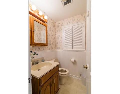 4 Stoneleigh Rd, Worcester, MA 01606 photo 19
