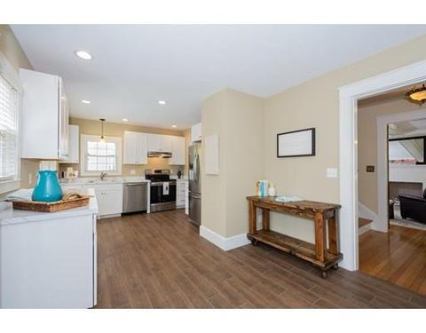 353 Salisbury St, Worcester, MA 01609 photo 9