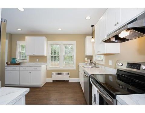 353 Salisbury St, Worcester, MA 01609 photo 10