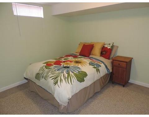 89 Bairdcrest Rd, Springfield, MA 01118 photo 9