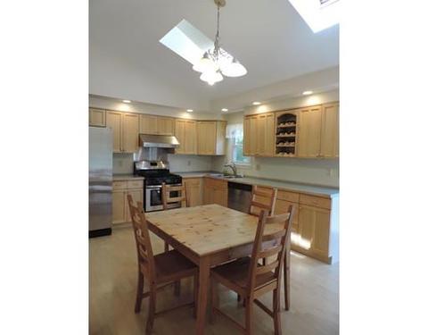 89 Bairdcrest Rd, Springfield, MA 01118 photo 2