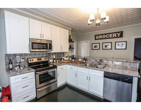 3 Birch St, Derry, NH 03038 photo 8