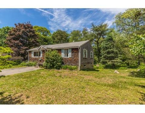 9 Thurston Point Rd, Gloucester, MA 01930 photo 6