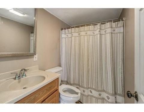 9 Thurston Point Rd, Gloucester, MA 01930 photo 17