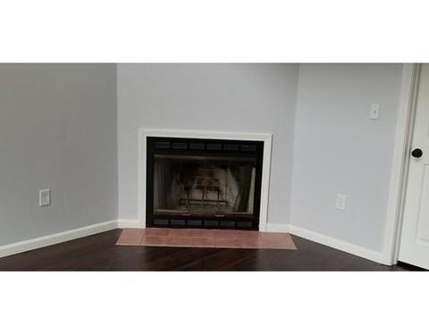 25 Jonathan Cir, Worcester, MA 01604 photo 2
