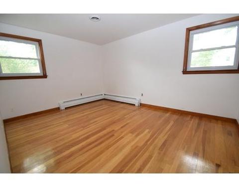 20 Devine Rd, Randolph, MA 02368 photo 9