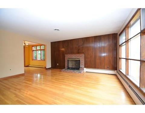 20 Devine Rd, Randolph, MA 02368 photo 3