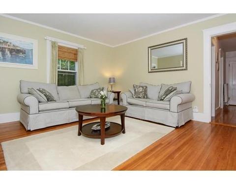 17 Chase St, Danvers, MA 01923 photo 9