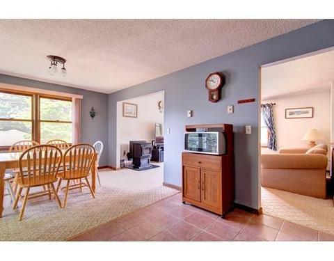 2 Elaine St, Webster, MA 01570 photo 2