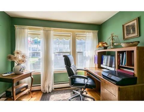 23 Oak St, Marblehead, MA 01945 photo 12