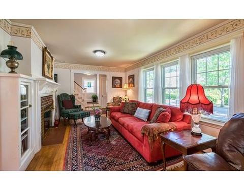 23 Oak St, Marblehead, MA 01945 photo 10