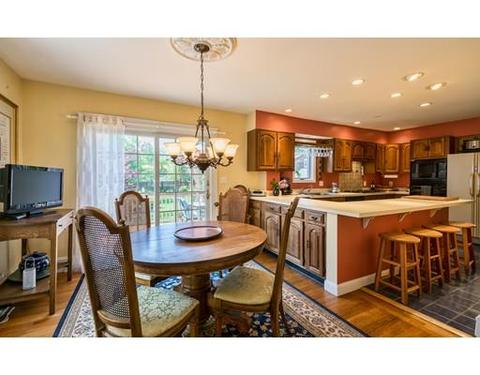 23 Oak St, Marblehead, MA 01945 photo 15