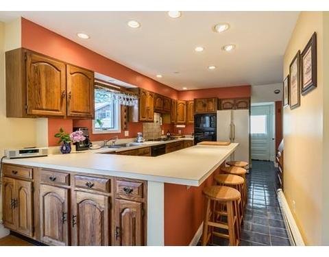 23 Oak St, Marblehead, MA 01945 photo 17