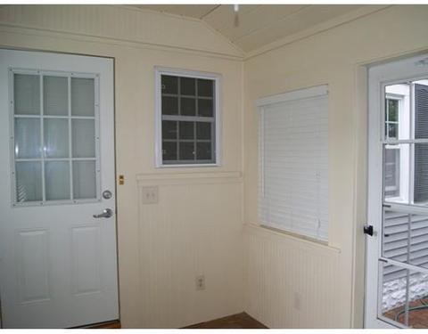 11 Olympia St, Easthampton, MA 01027 photo 8