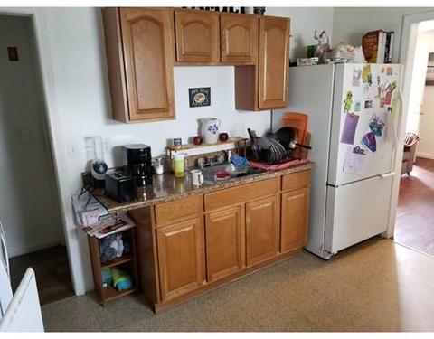 64 James St, Springfield, MA 01105 photo 6