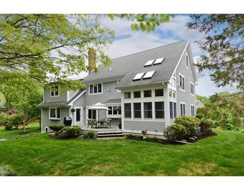 2 Morgan Dr, Danvers, MA 01923 photo 4