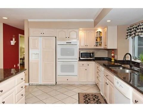 2 Morgan Dr, Danvers, MA 01923 photo 14