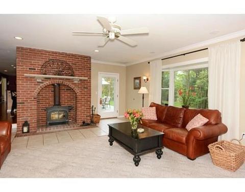 2 Morgan Dr, Danvers, MA 01923 photo 16