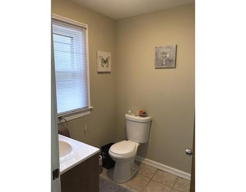 14 Lancashire Rd, Springfield, MA 01107 photo 5