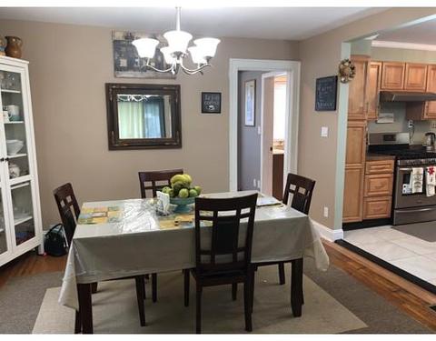 14 Lancashire Rd, Springfield, MA 01107 photo 4