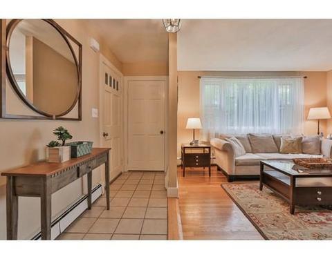 3 Vale Rd, Wakefield, MA 01880 photo 2