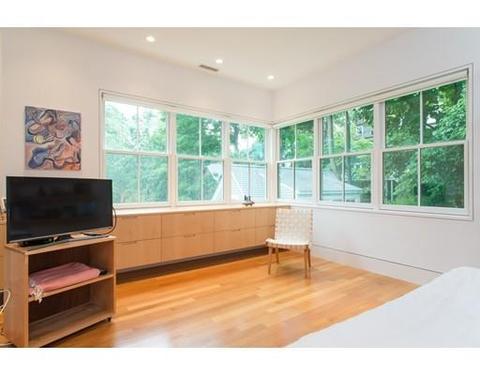 45 Everett St, Newton, MA 02459 photo 12
