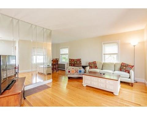 65 Harkness Ave, Springfield, MA 01118 photo 2