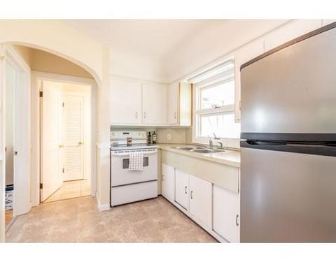 65 Harkness Ave, Springfield, MA 01118 photo 9
