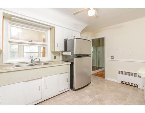 65 Harkness Ave, Springfield, MA 01118 photo 8