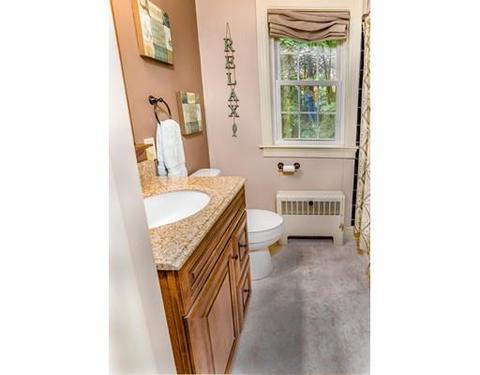 28 Whitla Dr, Worcester, MA 01604 photo 10
