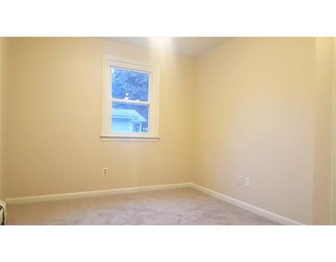 18 Plain St, Easthampton, MA 01027 photo 11