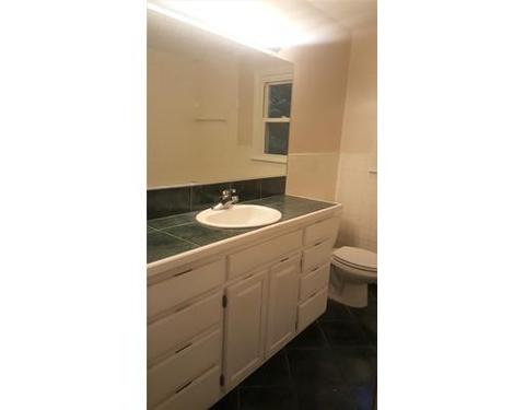 18 Plain St, Easthampton, MA 01027 photo 15