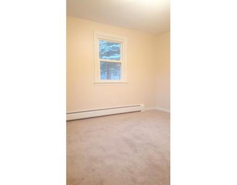 18 Plain St, Easthampton, MA 01027 photo 10