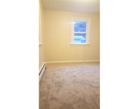 18 Plain St, Easthampton, MA 01027 photo 12