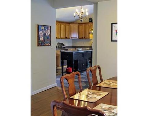 58 Maple St, Easthampton, MA 01027 photo 13