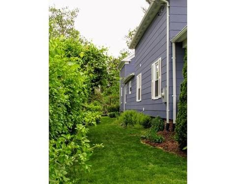 58 Maple St, Easthampton, MA 01027 photo 4