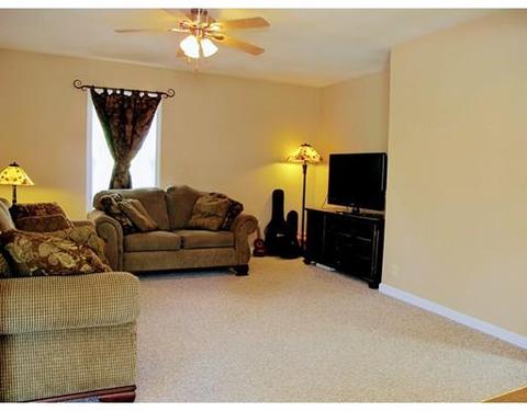 58 Maple St, Easthampton, MA 01027 photo 9