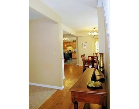 58 Maple St, Easthampton, MA 01027 photo 10