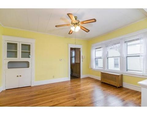 89 Lyons St, Springfield, MA 01151 photo 7