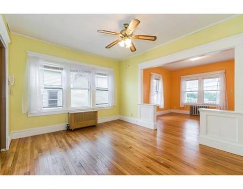 89 Lyons St, Springfield, MA 01151 photo 8