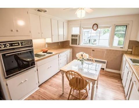 79 Park St, Dedham, MA 02026 photo 4