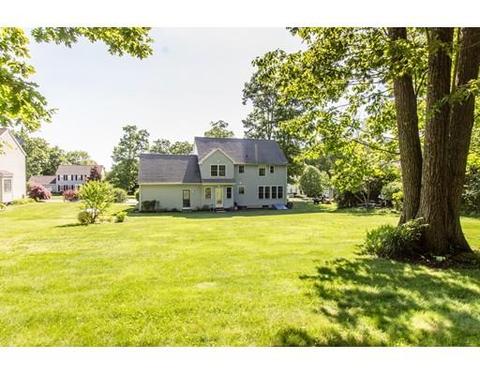 9 Ash Ln, Dudley, MA 01571 photo 5