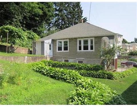 3 Chilmark Ct, Worcester, MA 01604 photo 2