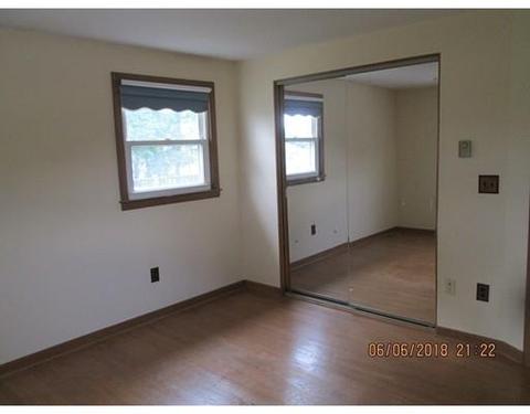 142 Murphy Ln, Chicopee, MA 01020 photo 11