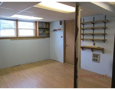 142 Murphy Ln, Chicopee, MA 01020 photo 16