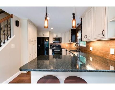 1 Hickory Ln, Webster, MA 01570 photo 3